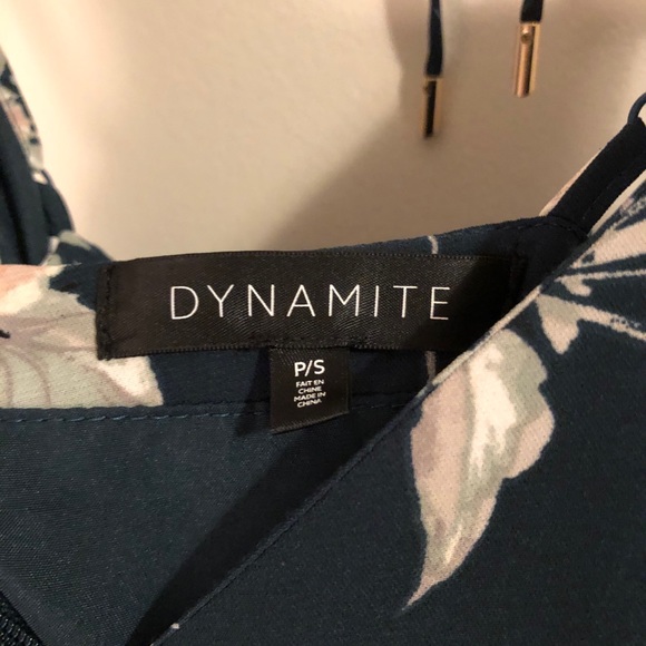 Green floral maxi dress with gold accents - Picture 7 of 10